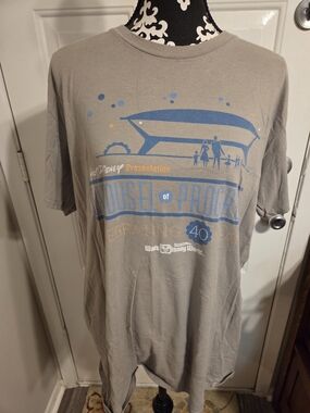 Disney Gray Short-Sleeve 'Carousel of Progress' Graphic Tee with Blue Print